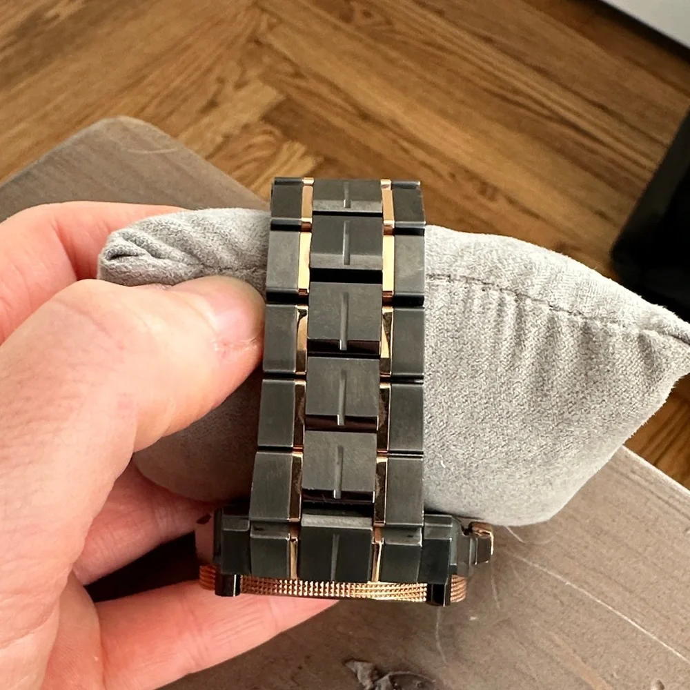 EUC Bulova Precisionist Men's Watch 98D149